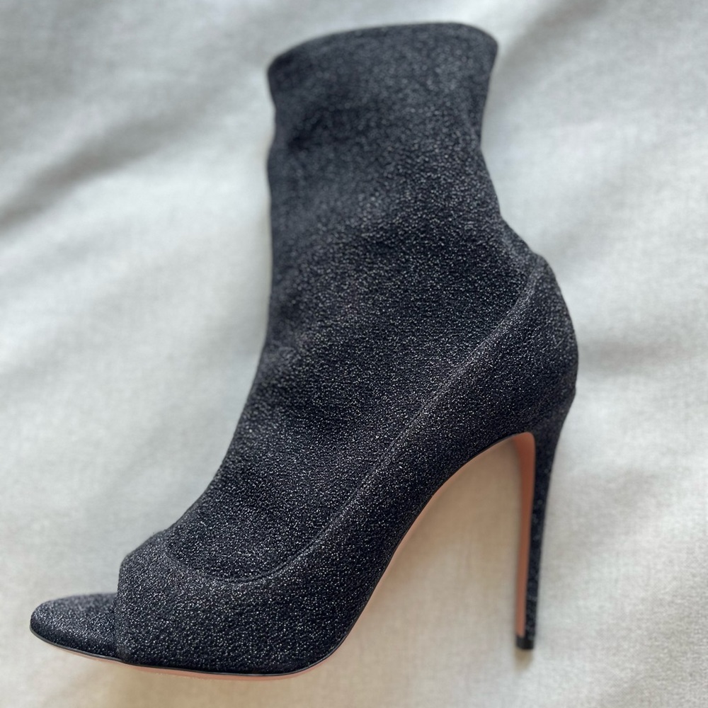 Brand new Aquazzura eclair bottie
